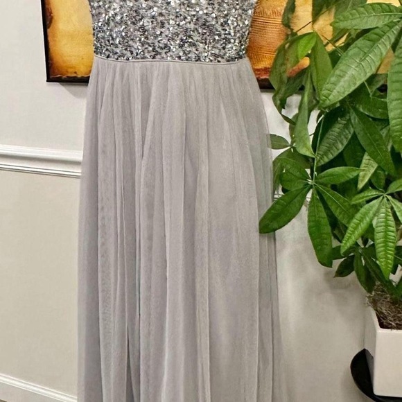 Adrianna Papell v-neck Silver sequin Tulle Long Evening Gown Fairy Goddess dress - Picture 8 of 8